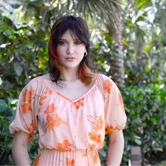 VTG 70s Peach Floral Maxi Dress Boho Prairie Peasant Pleated Skirt Festival. SM - Picture 4 of 14